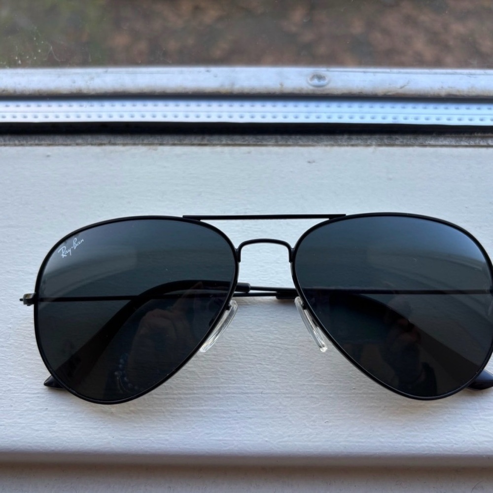Ray-Ban Classic Black Aviator Shades